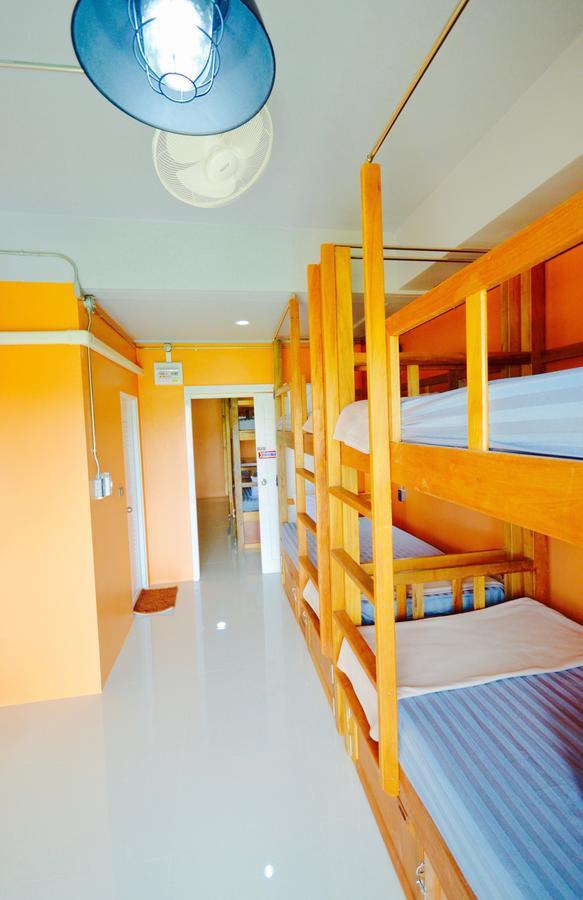 Nomad Hostel Крабі Екстер'єр фото