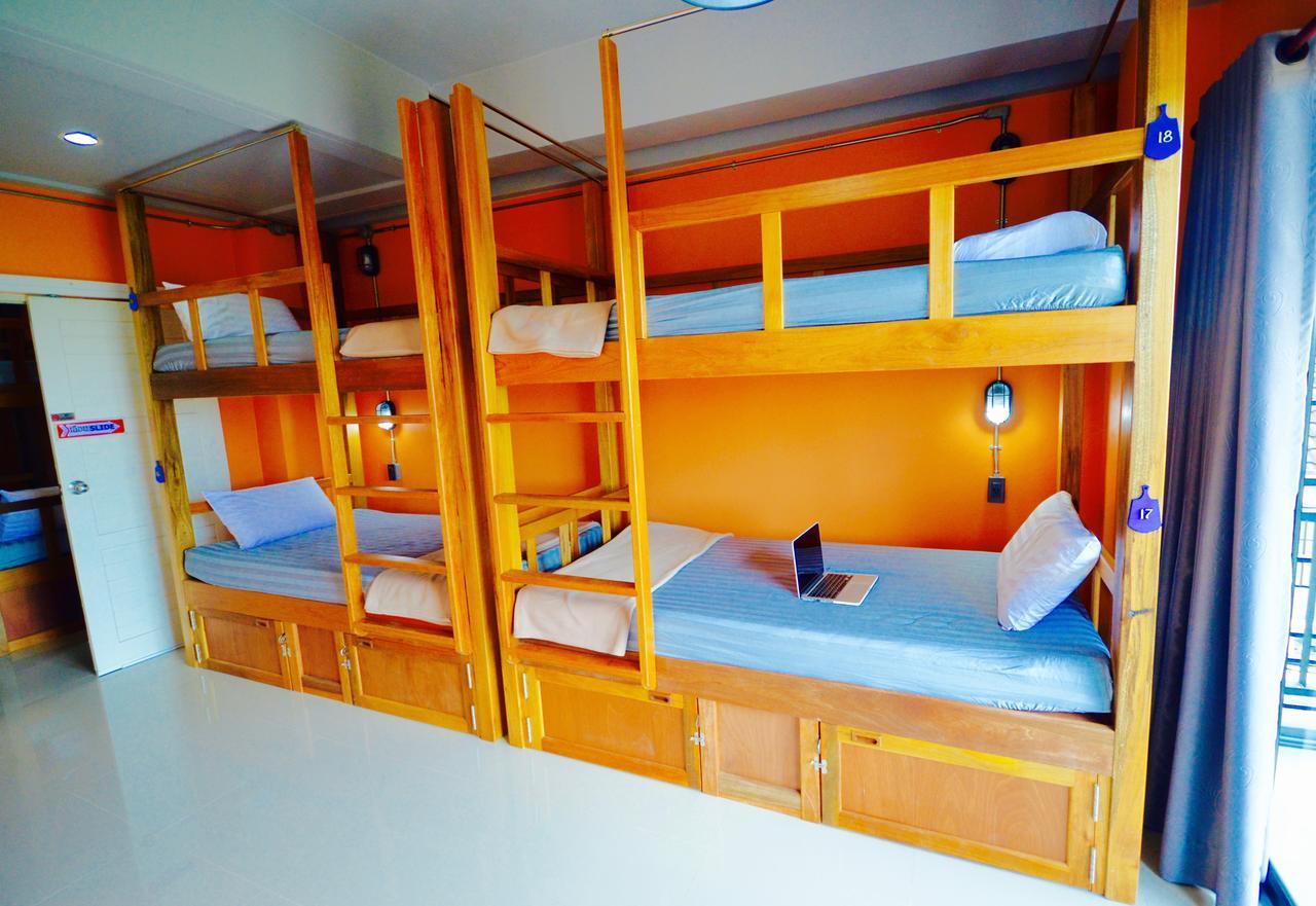 Nomad Hostel Крабі Екстер'єр фото