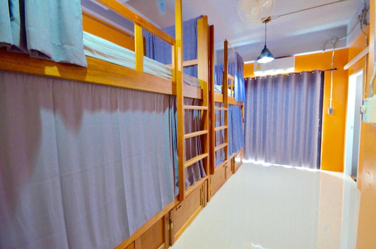 Nomad Hostel Крабі Екстер'єр фото